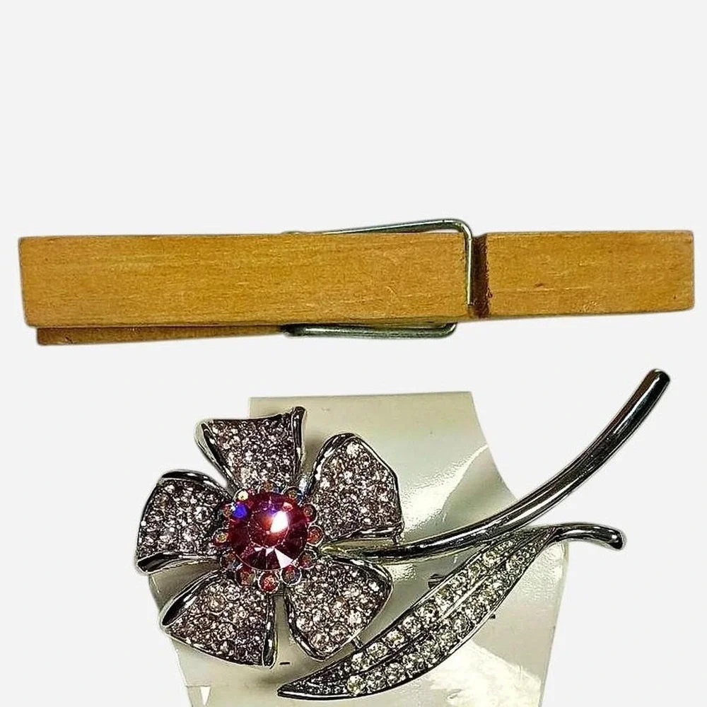 Silver  Rhinestone  Pink  Flower  Brooch